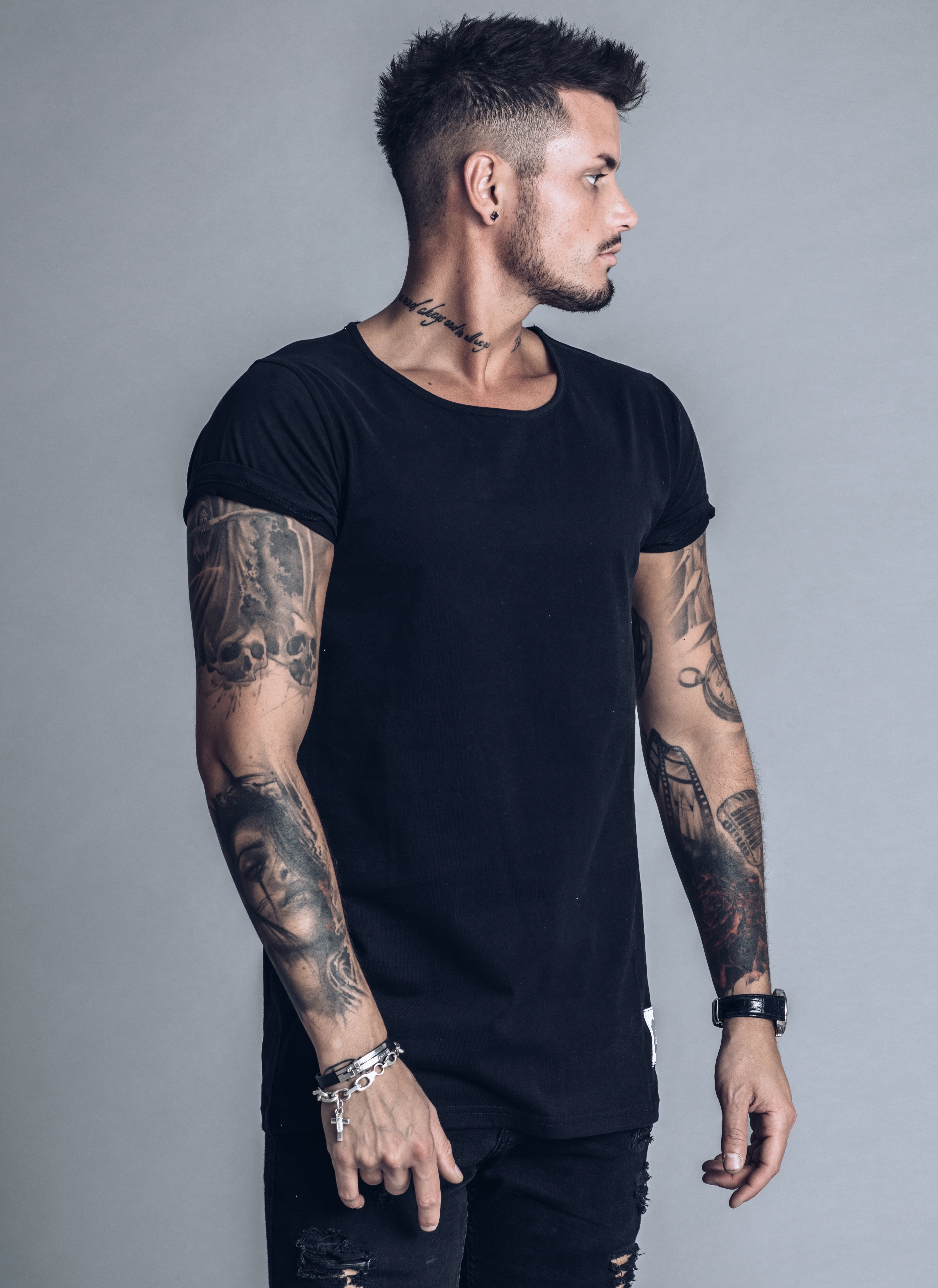 Clean Basic T-shirt - Black - We Love Techno
